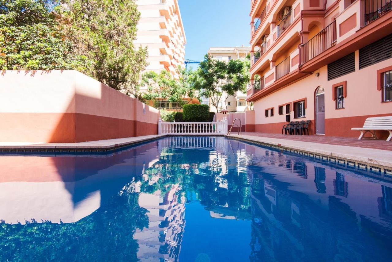 Boliches Center Apartment Next To The Beach, Parking, Pool & Terrace Fuengirola Zewnętrze zdjęcie